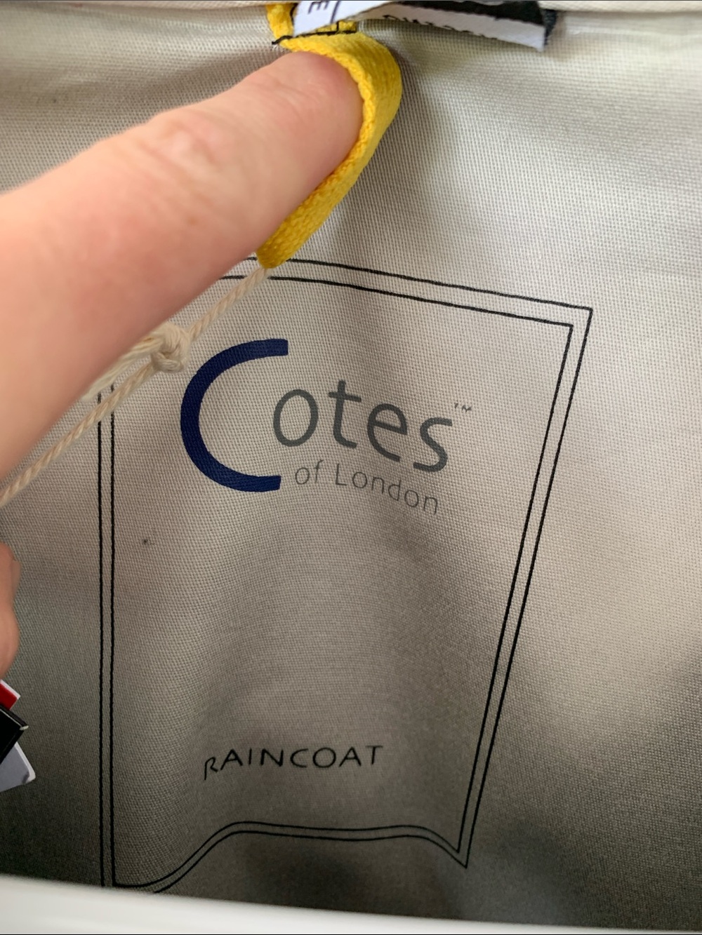 Cotes of London Women’s Hooded Navy Raincoat with Contrast Lining, Size XXS. - Picture 4 of 17